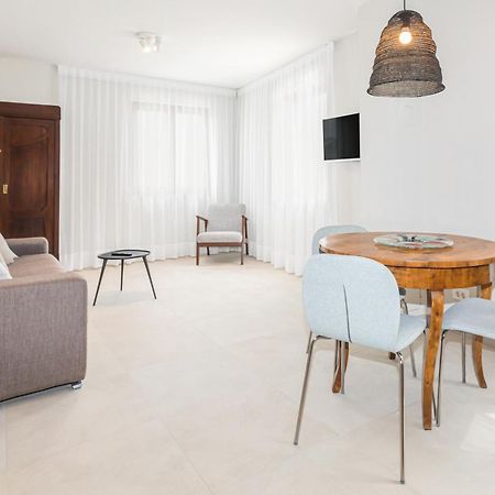 Contrada Del Nonno Apartments Ровинь Экстерьер фото